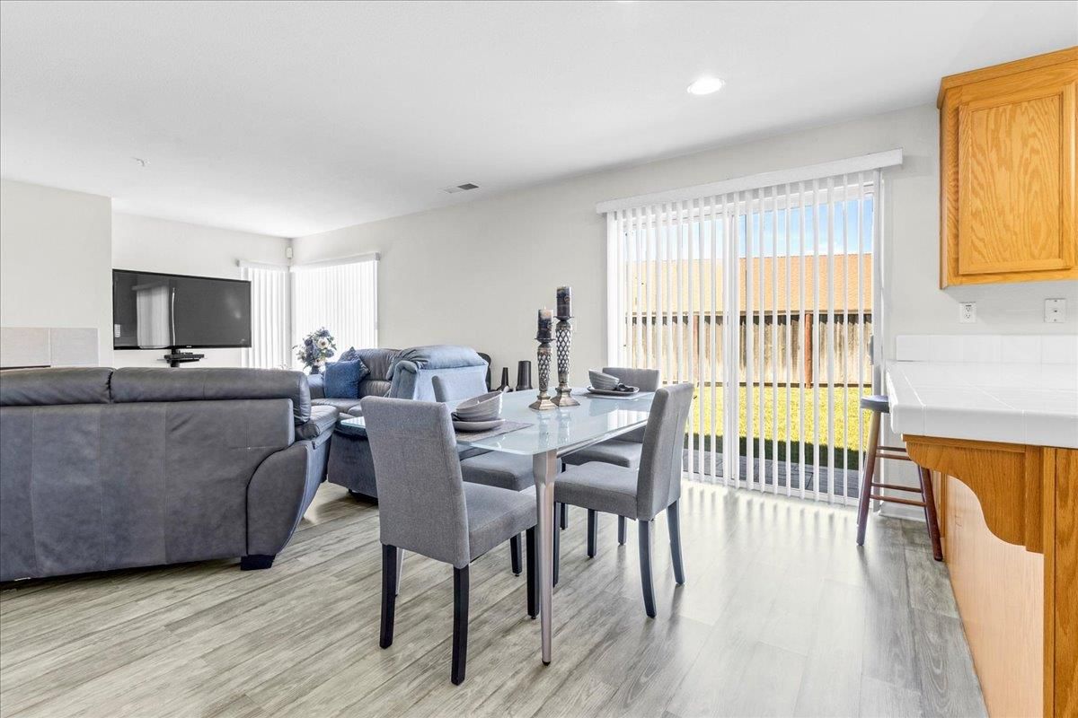 Dining room, Interior, Living room, Recessed Lighting, Wood Texture Flooring