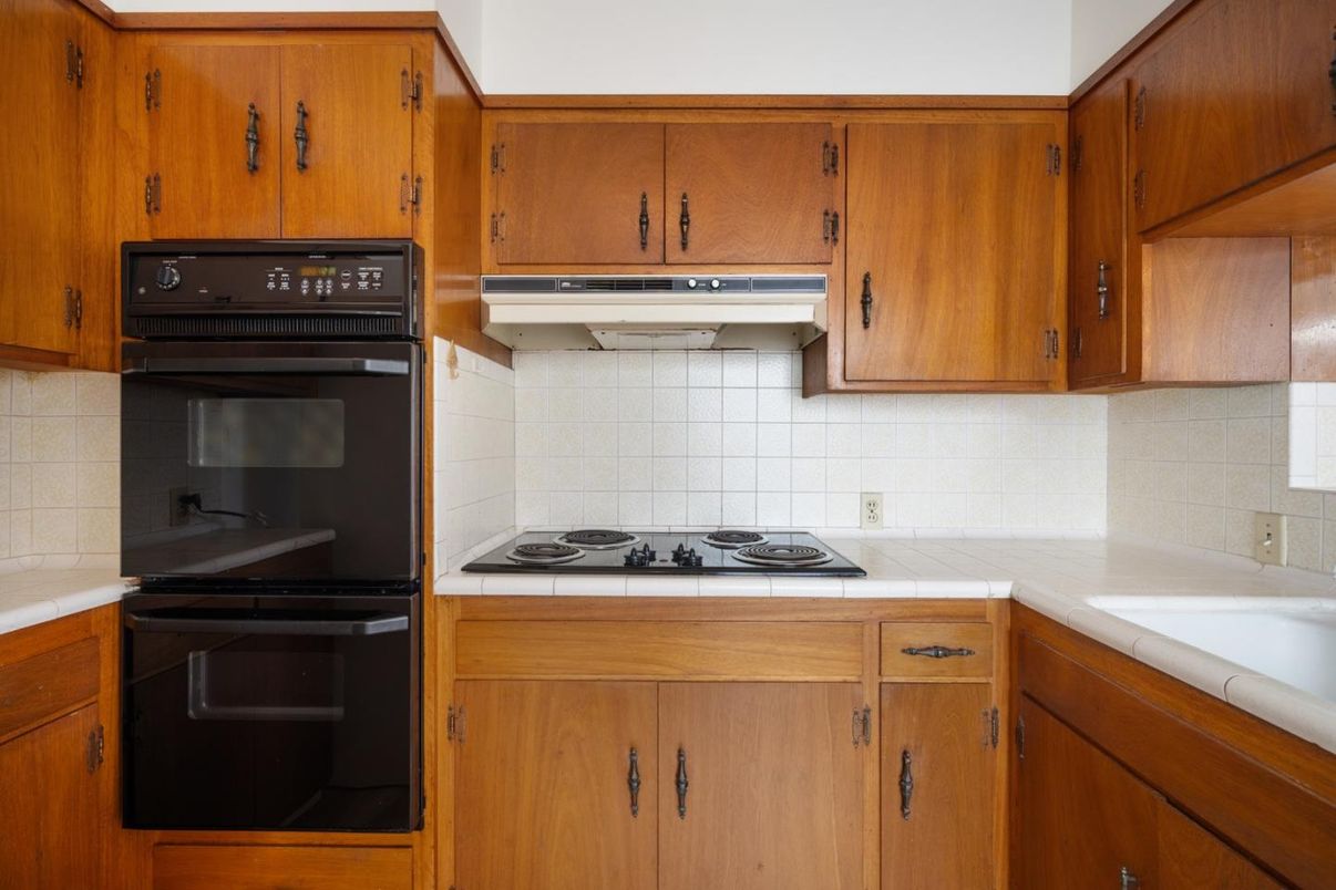 Interior, Kitchen, Tile Countertops