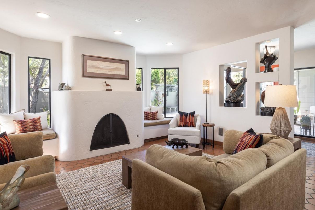 Fireplace, Interior, Living room, Recessed Lighting