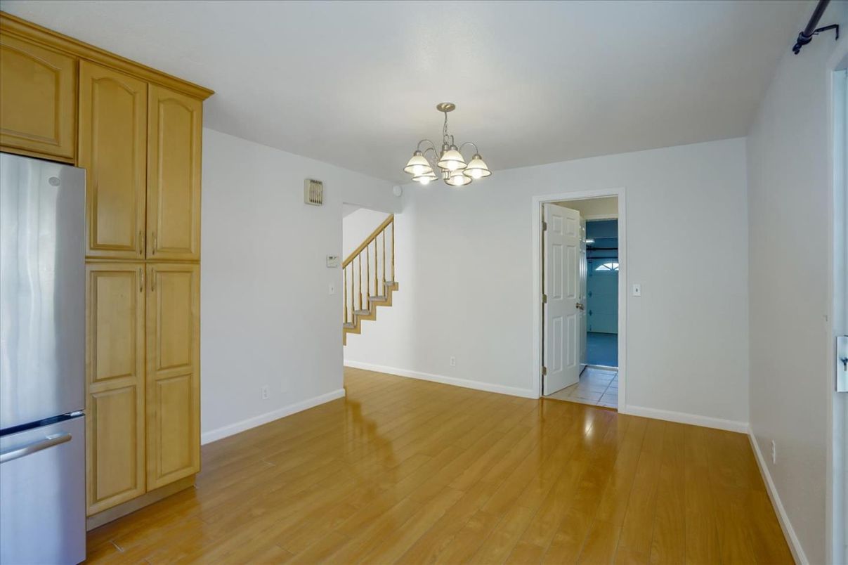 Chandelier, Empty room, Interior, Wood Texture Flooring