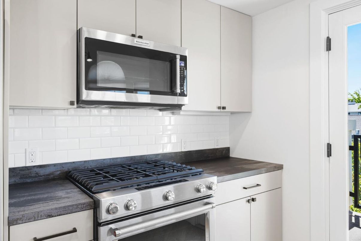 Interior, Kitchen, Stainless Steel Appliances