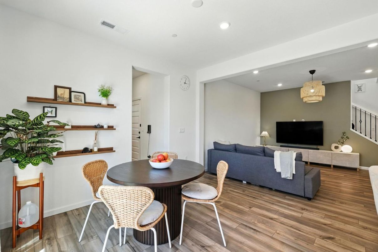 Dining room, Interior, Living room, Pendant Lights, Recessed Lighting, Wood Texture Flooring