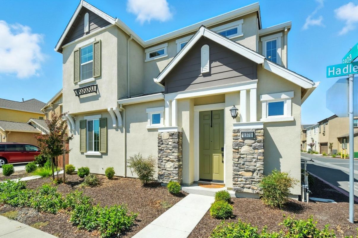 Exterior, Facade, American Craftsman