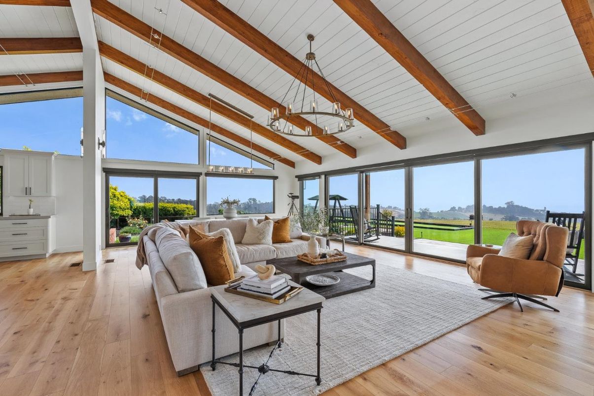 Interior, Living room, Pendant Lights, Wooden Beams, Wood Texture Flooring