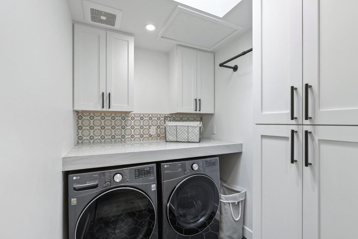 Interior, Recessed Lighting, Washer