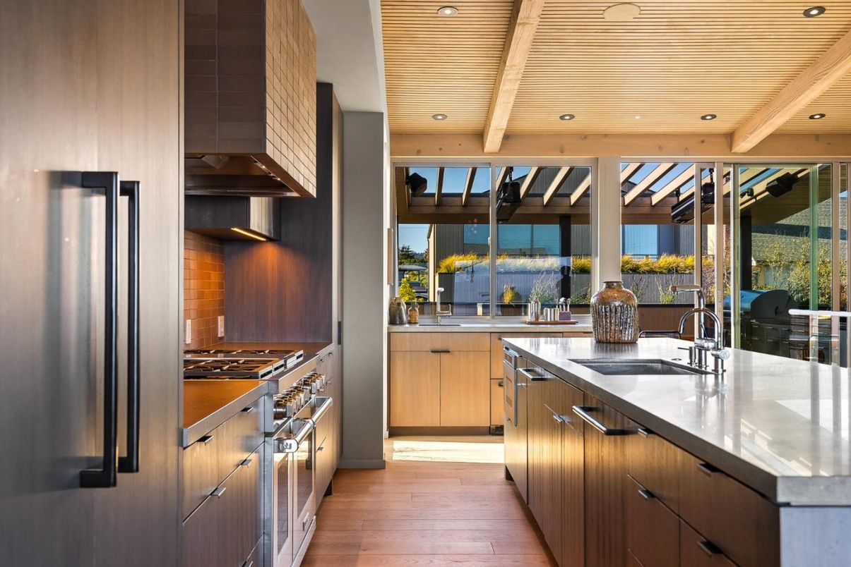 Interior, Kitchen, Recessed Lighting, Stainless Steel Appliances, Wooden Beams, Wooden Ceilings, Wood Texture Flooring