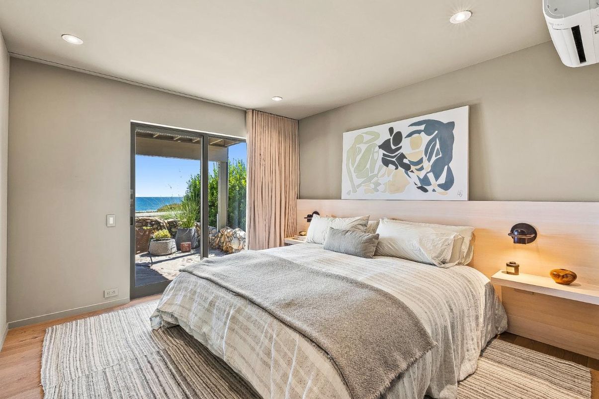 Bedroom, Interior, Recessed Lighting, Water, Wood Texture Flooring