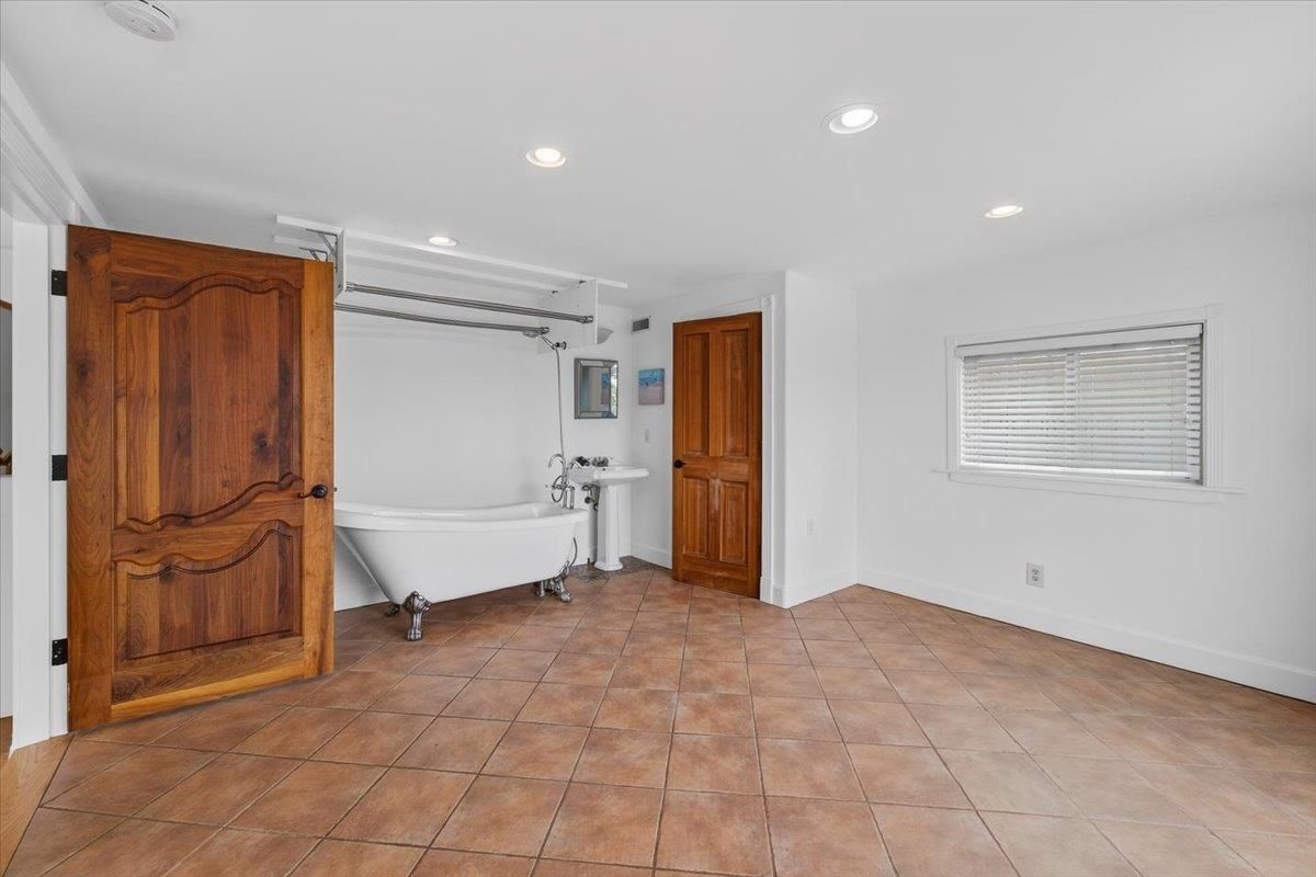 Bathroom, Free Standing Baths, Interior, Recessed Lighting