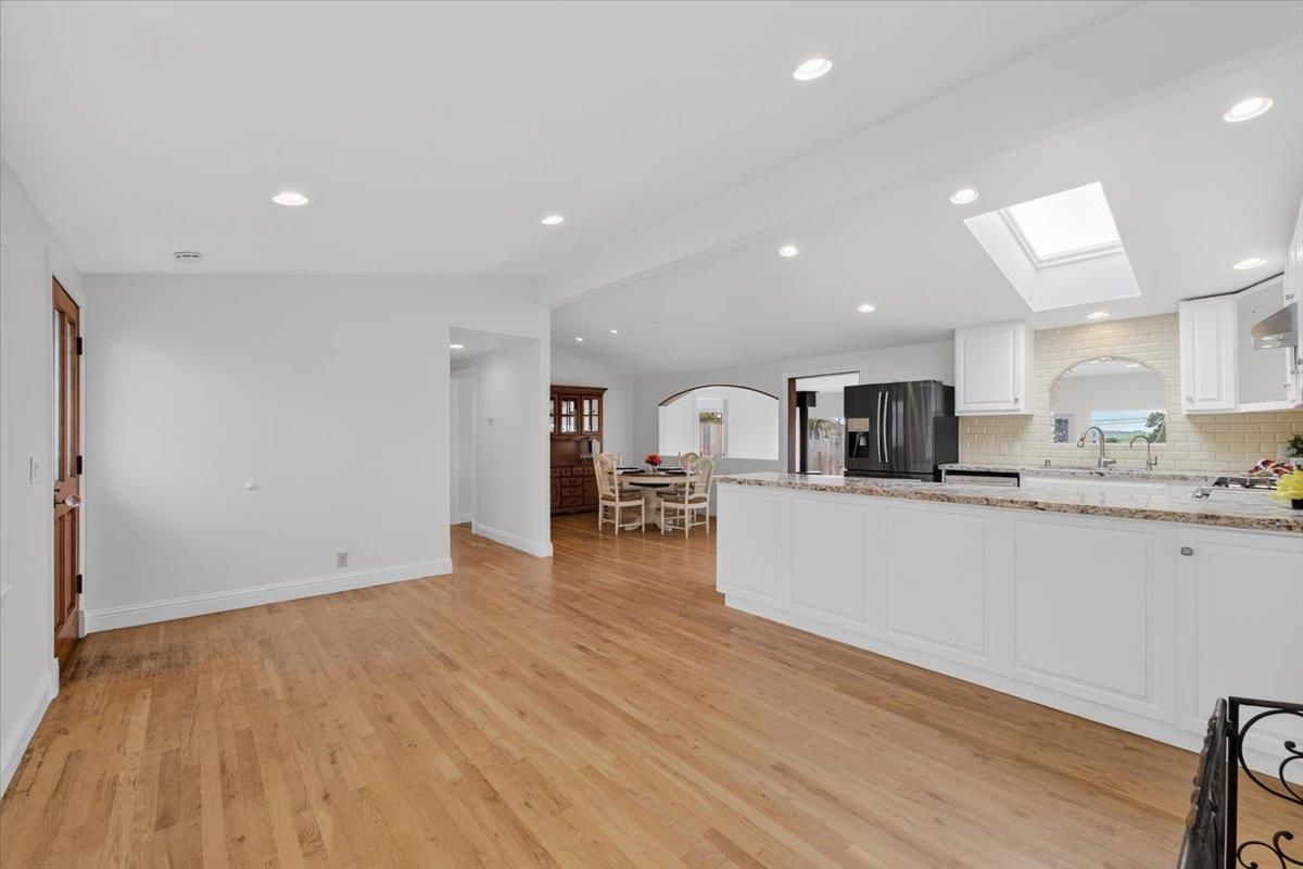 Dining room, Interior, Kitchen, Recessed Lighting, Wood Texture Flooring