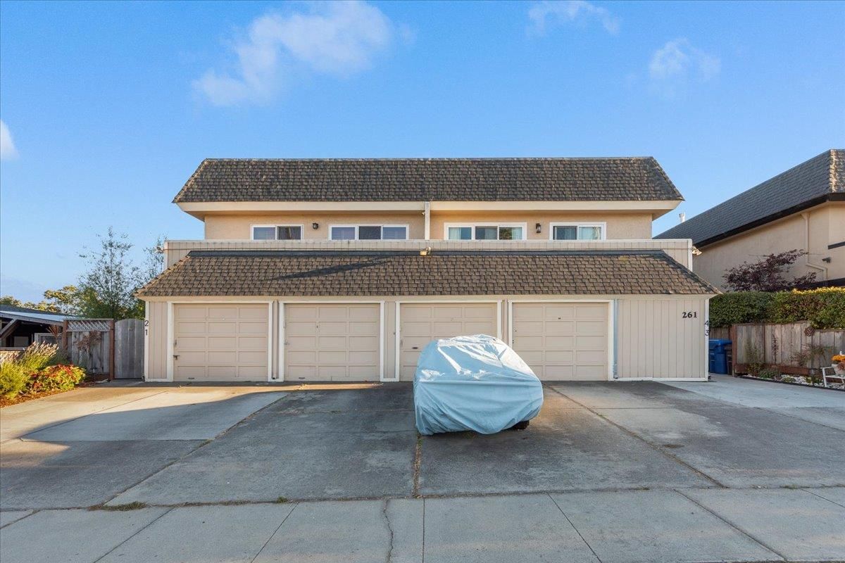 Detached Garage, Exterior