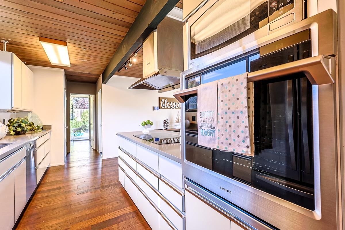 Interior, Kitchen, Stainless Steel Appliances, Wooden Ceilings, Wood Texture Flooring