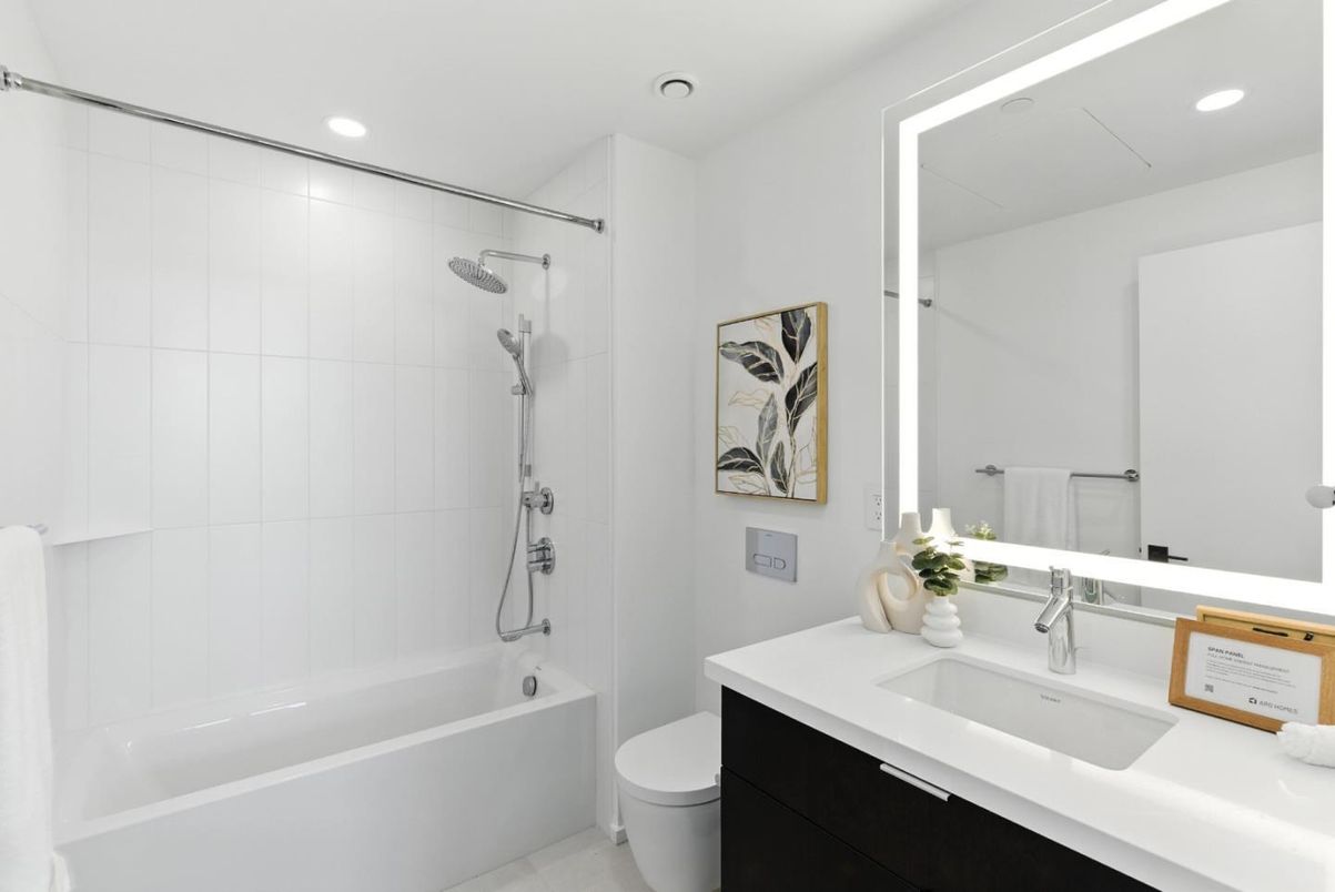 Bathroom, Interior, Recessed Lighting