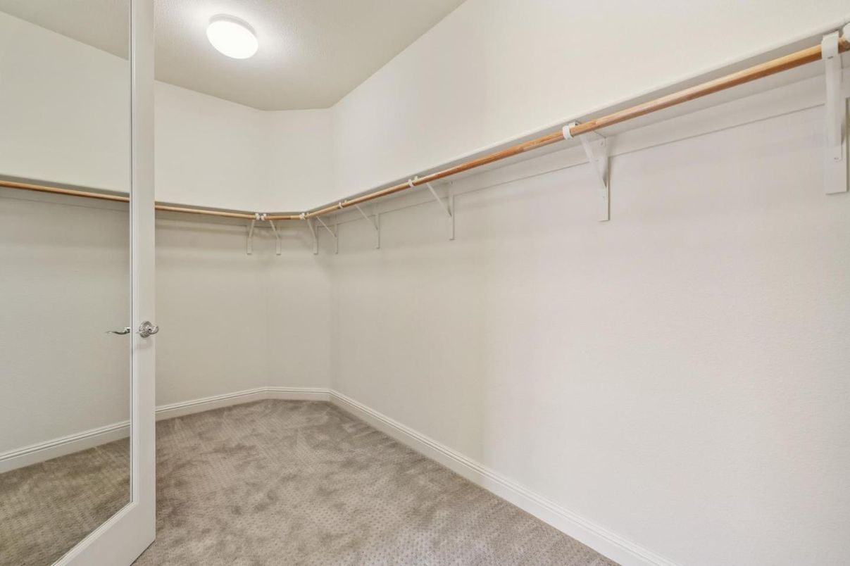 Interior, Walk-in Closets