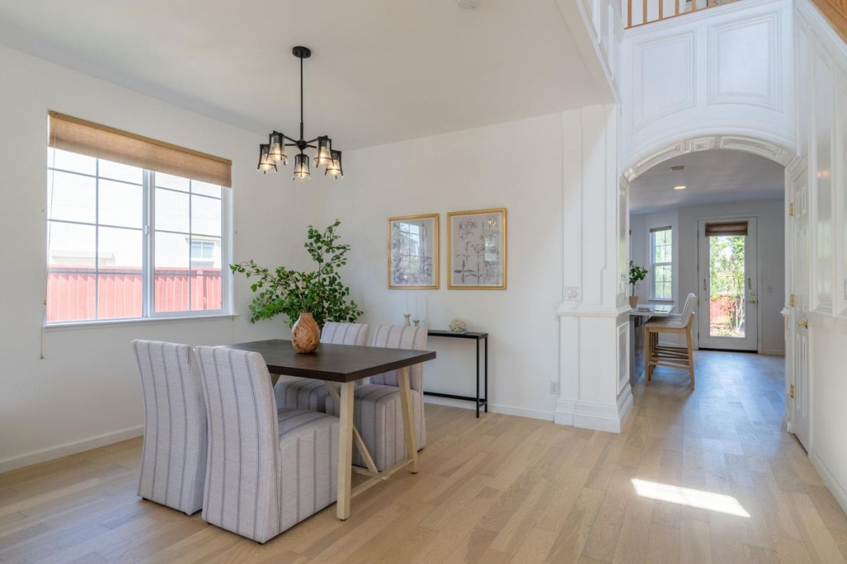 Dining room, Interior, Pendant Lights, Recessed Lighting, Wood Texture Flooring