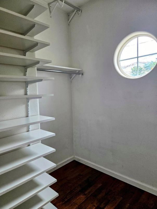 Interior, Walk-in Closets, Wood Texture Flooring