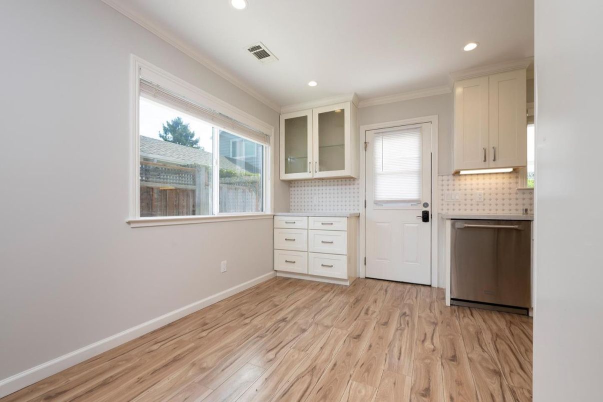 Interior, Kitchen, Recessed Lighting, Wood Texture Flooring