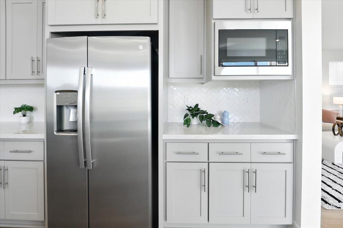 Interior, Kitchen, Stainless Steel Appliances