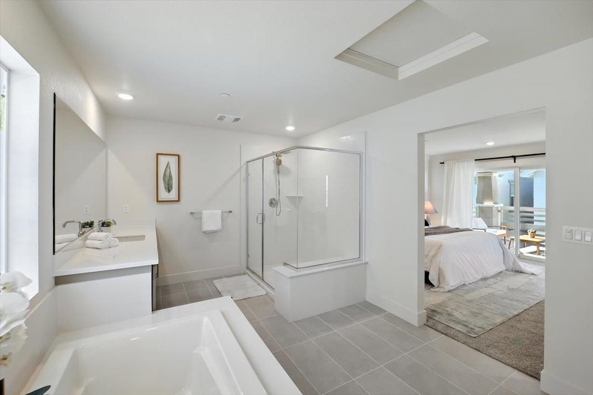 Bathroom, Bedroom, Glass Shower, Interior, Recessed Lighting