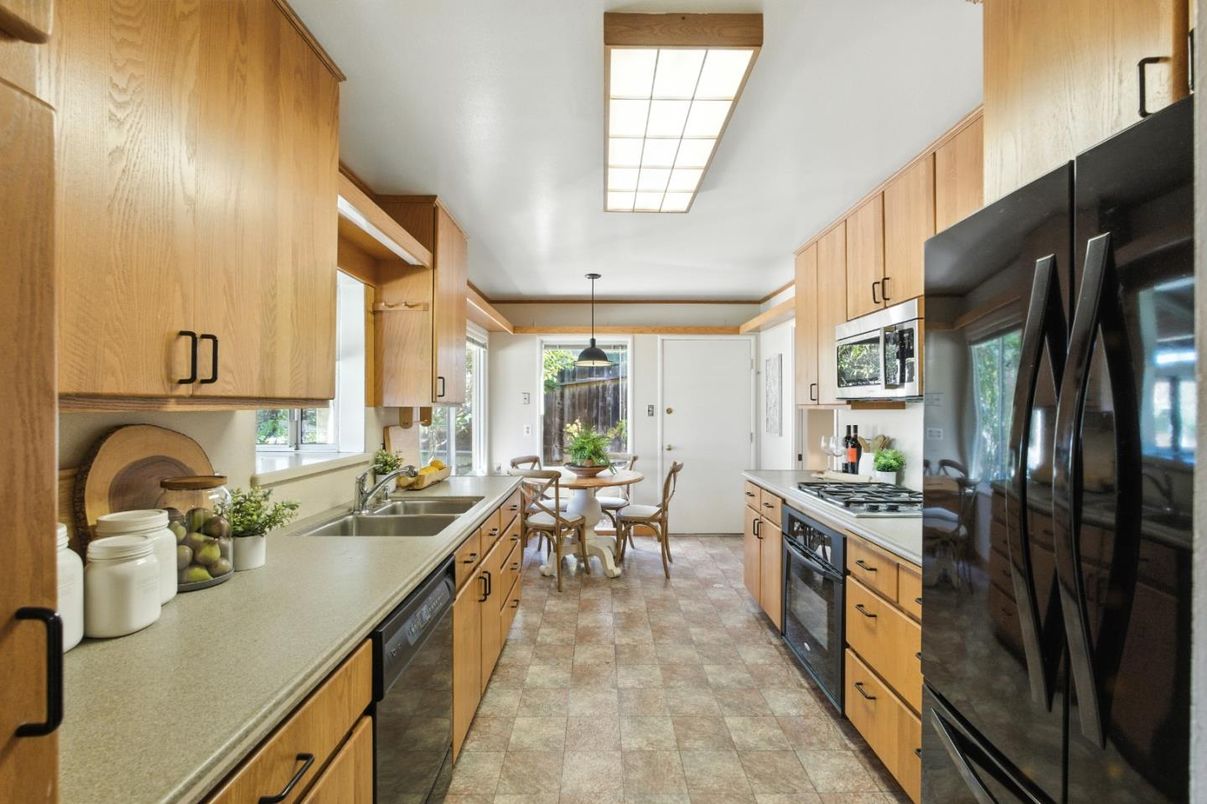 Dining room, Interior, Kitchen, Pendant Lights