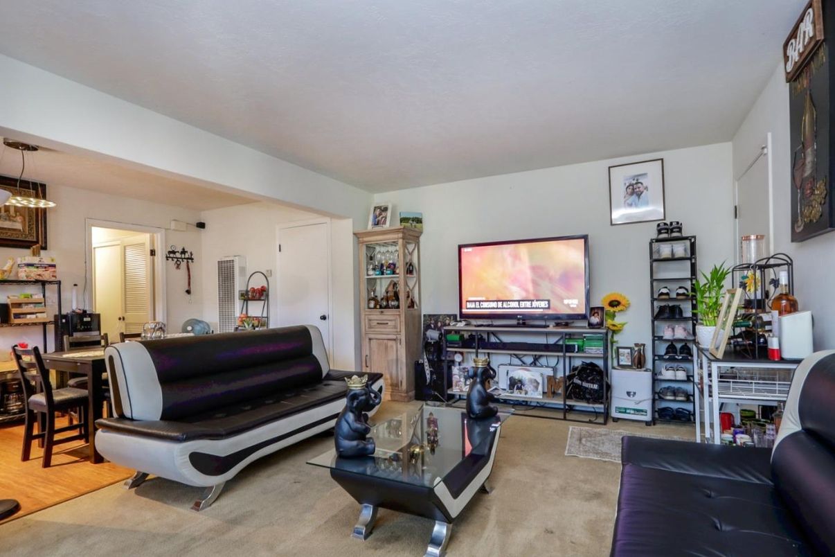 Interior, Living room, Pendant Lights
