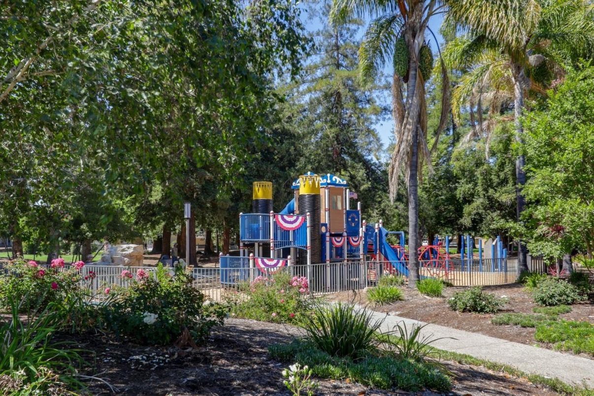 Backyard, Exterior, Playground