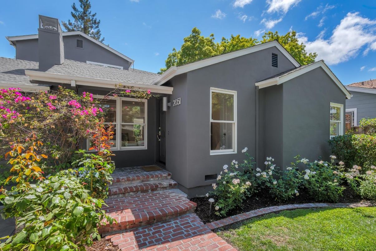 Exterior, Facade, American Craftsman