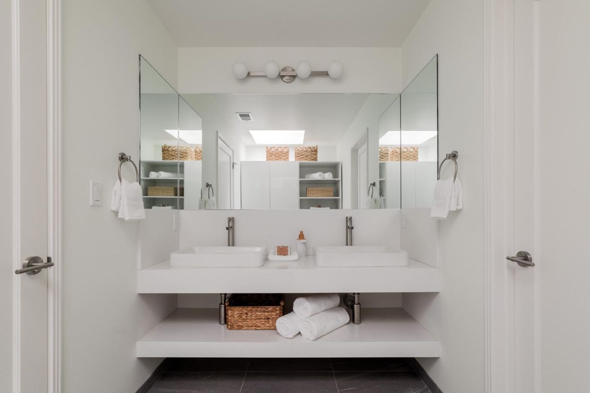 Bathroom, Dual Sink Vanities, Interior