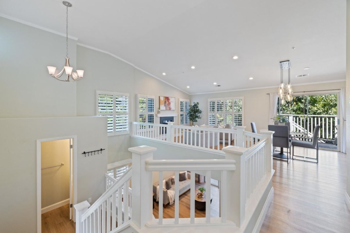 Chandelier, Dining room, Interior, Pendant Lights, Recessed Lighting, Wood Texture Flooring