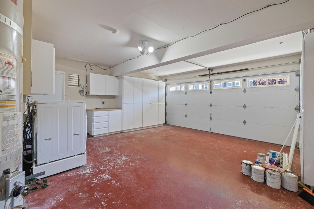 Garage, Interior, Washer