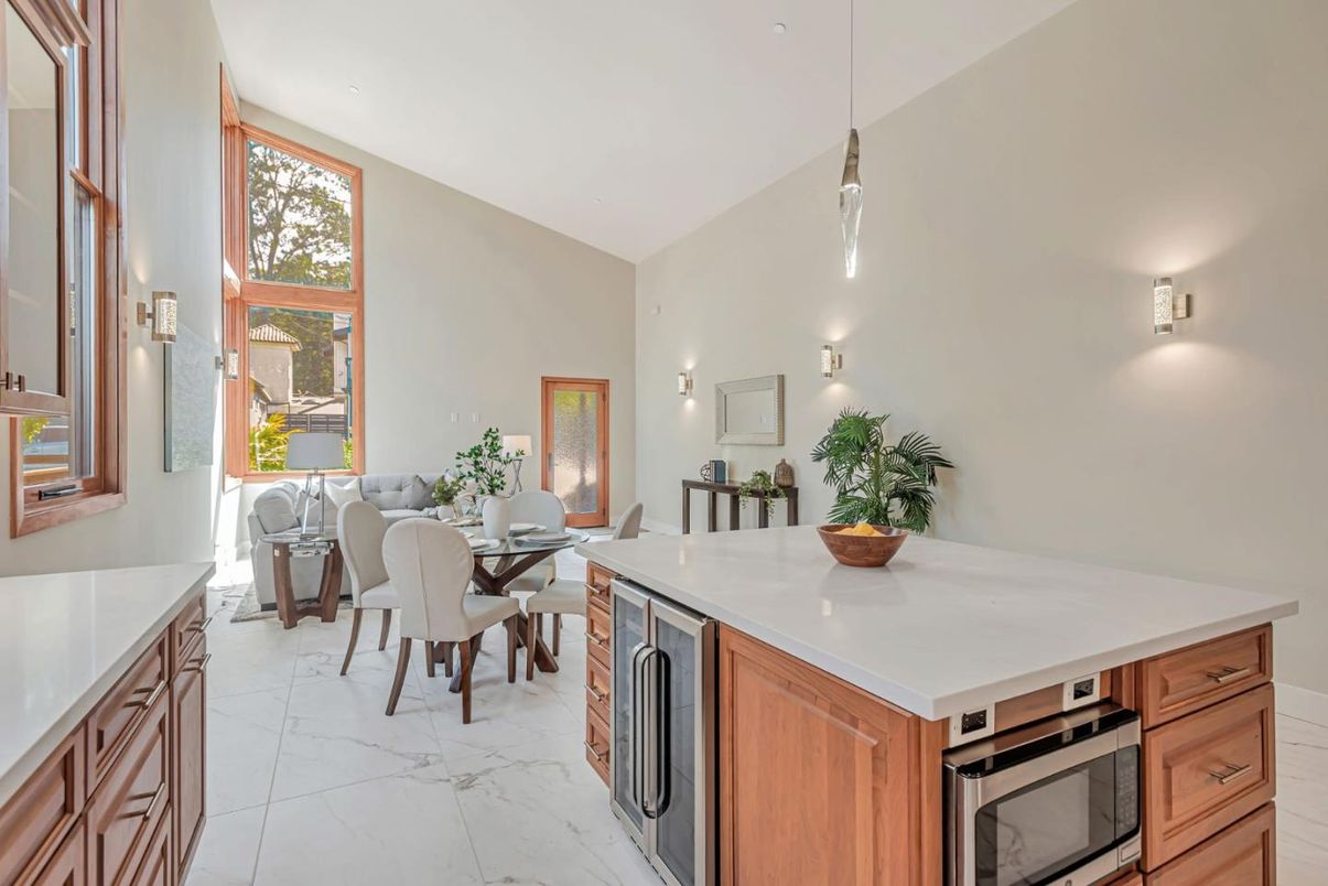 Dining room, Interior, Kitchen, Marble, Pendant Lights, Stainless Steel Appliances