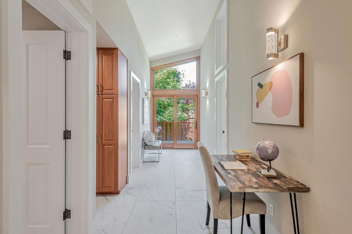 Interior, Marble, Recessed Lighting