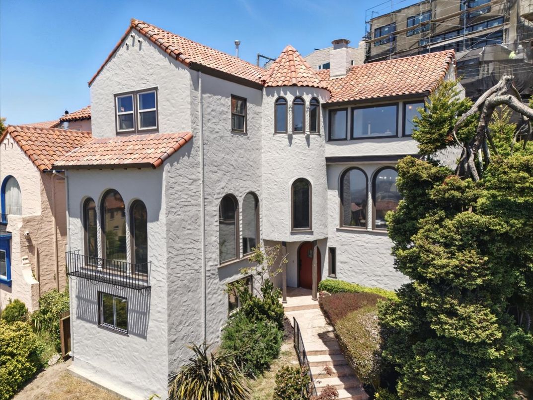 Exterior, Facade, Spanish Mediterranean
