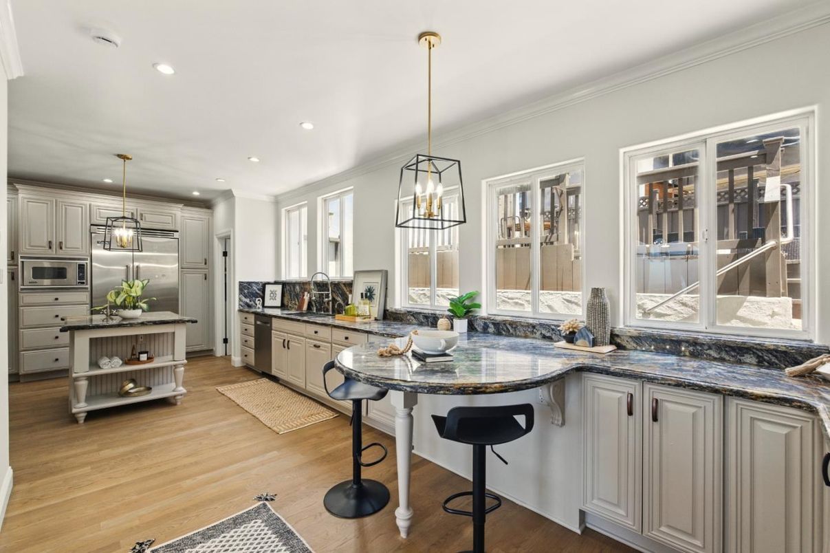 Dining room, Interior, Pendant Lights, Recessed Lighting, Wood Texture Flooring