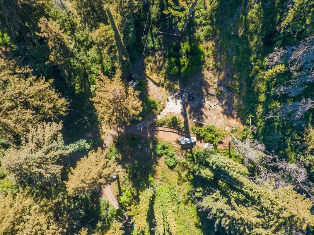 Exterior, Drone