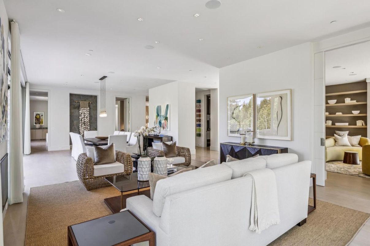 Dining room, Interior, Living room, Pendant Lights, Recessed Lighting