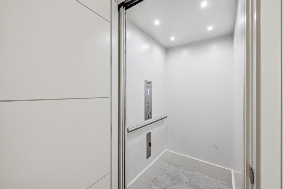 Elevator, Interior, Recessed Lighting
