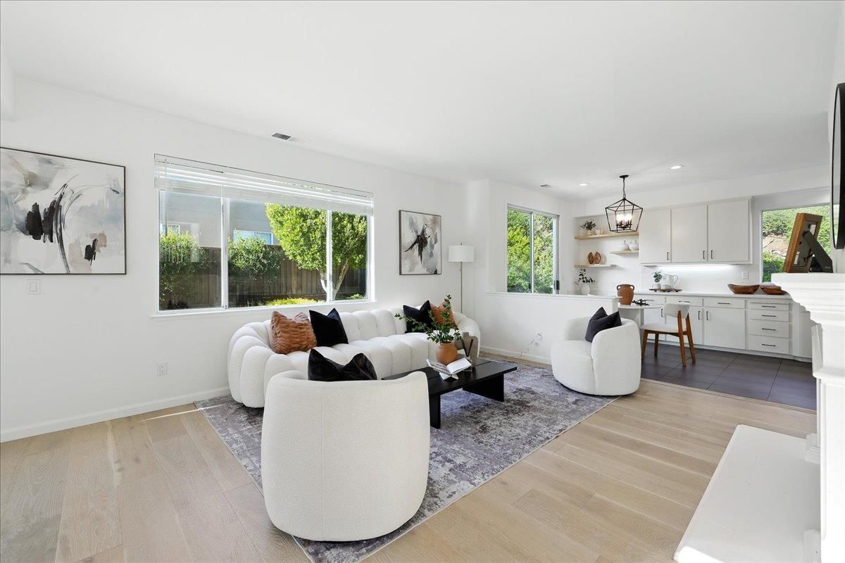 Dining room, Interior, Kitchen, Living room, Pendant Lights, Recessed Lighting, Wood Texture Flooring
