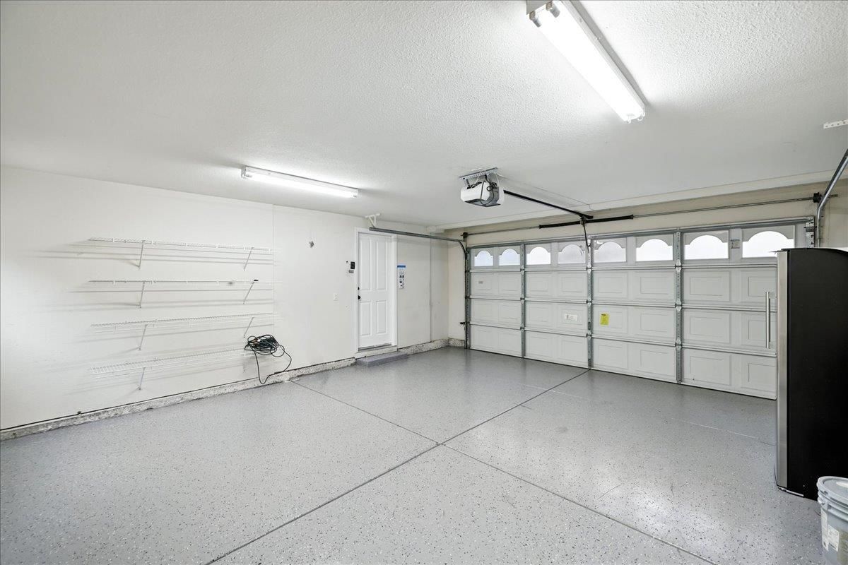 Garage, Interior