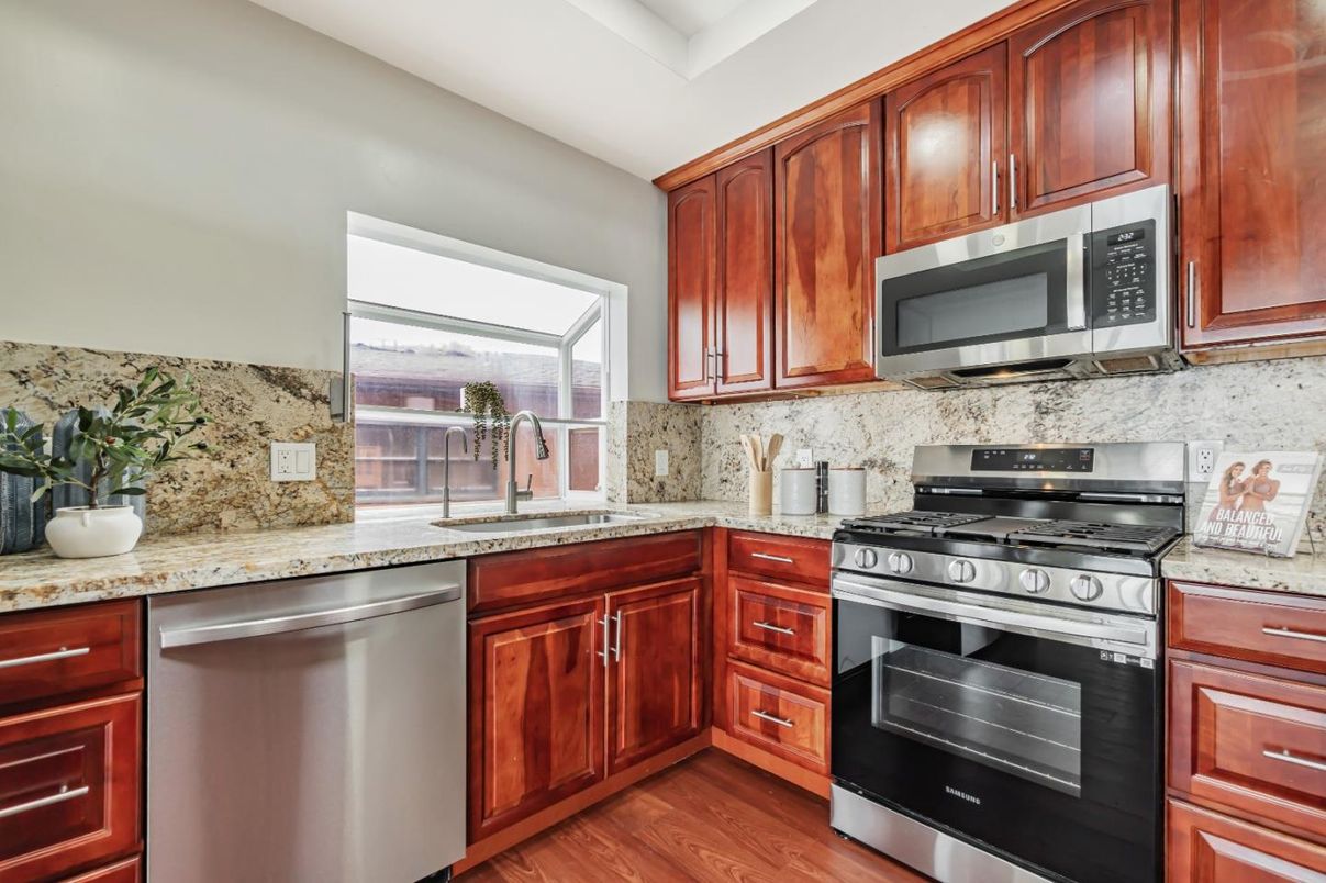 Interior, Kitchen, Stainless Steel Appliances, Wood Texture Flooring