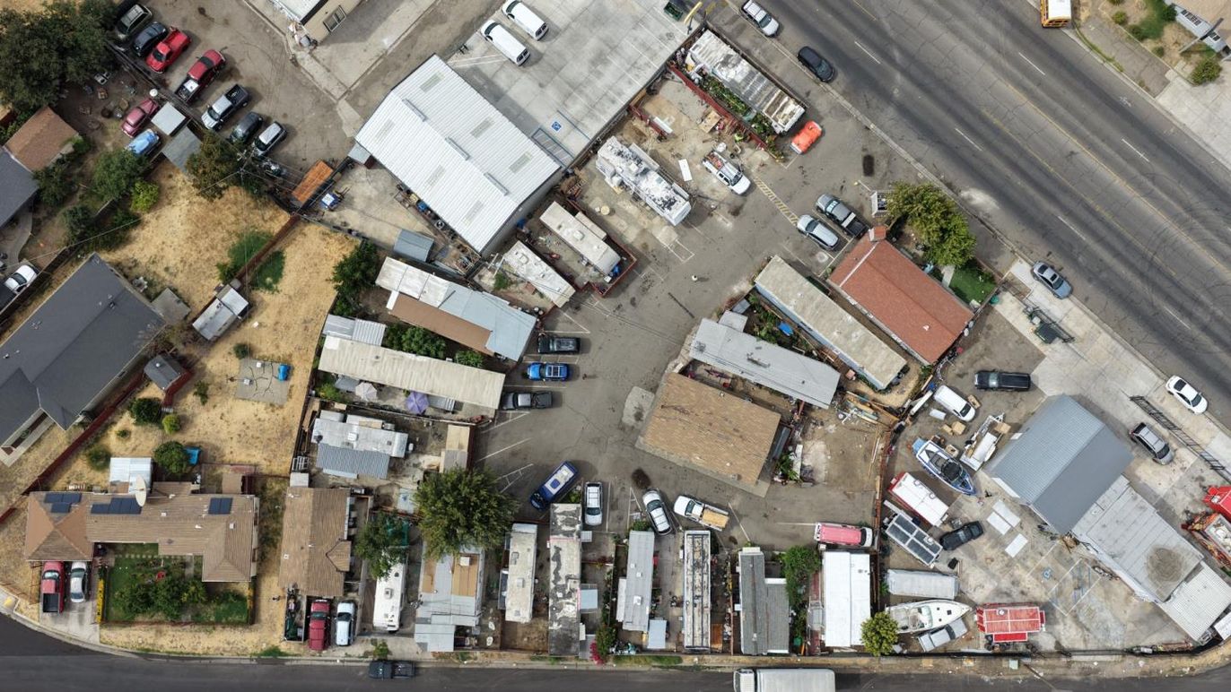 Exterior, Drone