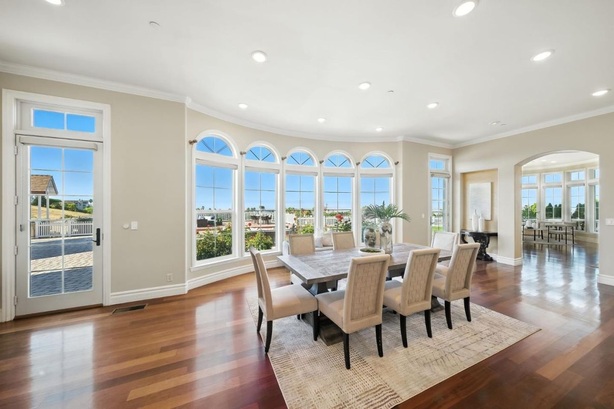 Dining room, Interior, Recessed Lighting, Wood Texture Flooring