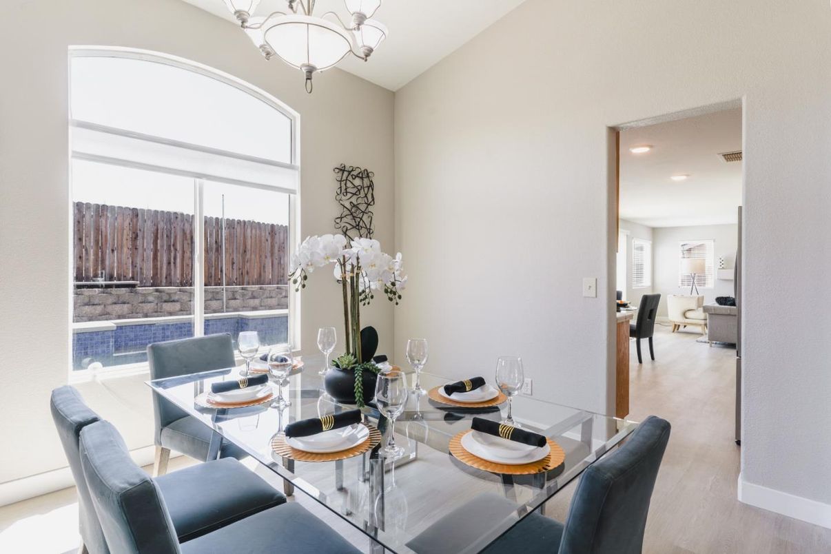 Chandelier, Dining room, Interior, Recessed Lighting, Wood Texture Flooring