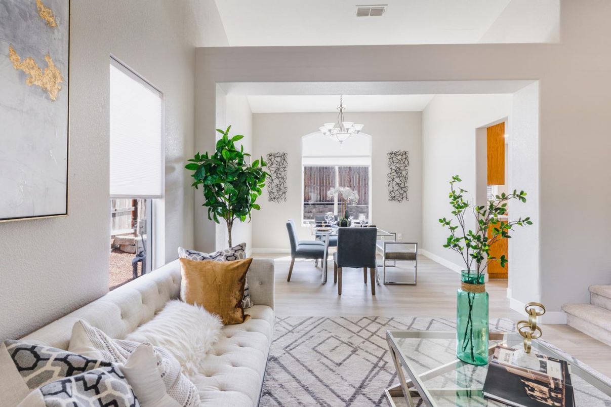 Chandelier, Dining room, Interior, Living room, Wood Texture Flooring