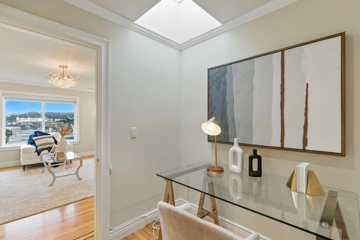 Chandelier, Interior, Water, Wood Texture Flooring