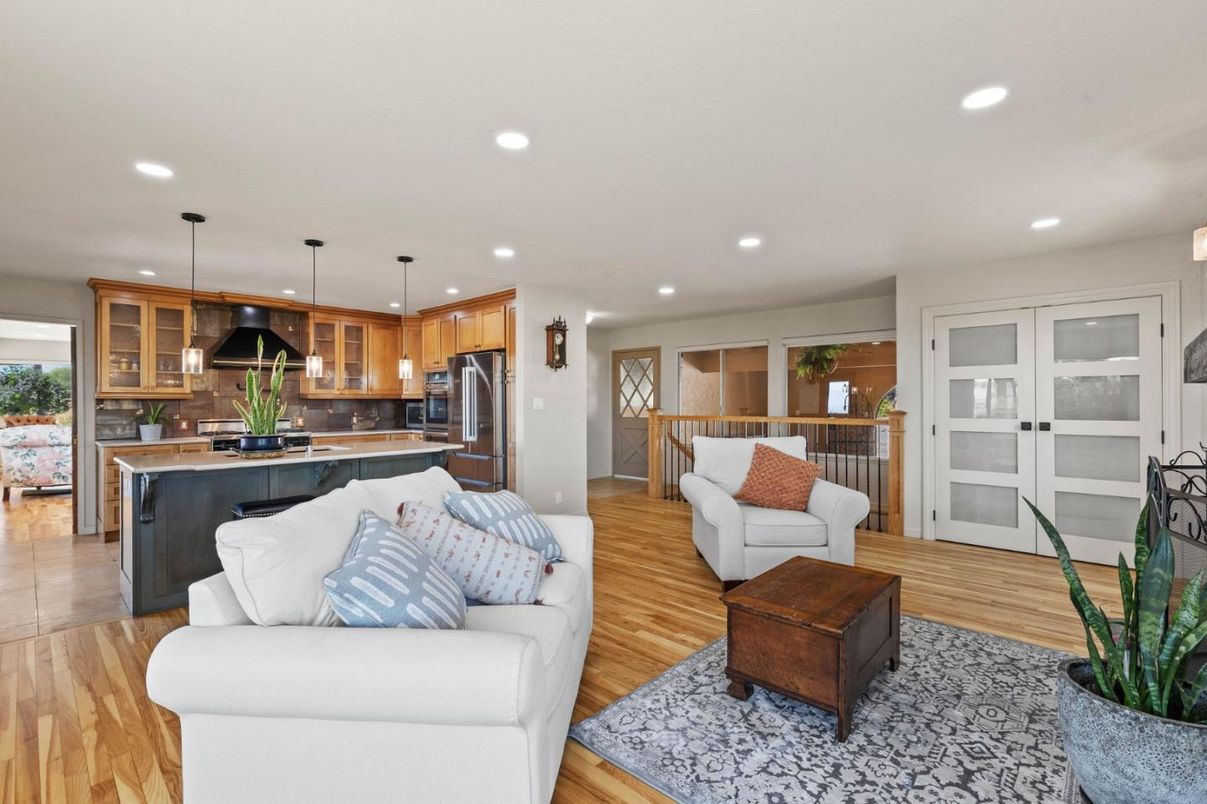 Interior, Kitchen, Living room, Pendant Lights, Recessed Lighting, Stainless Steel Appliances, Wood Texture Flooring
