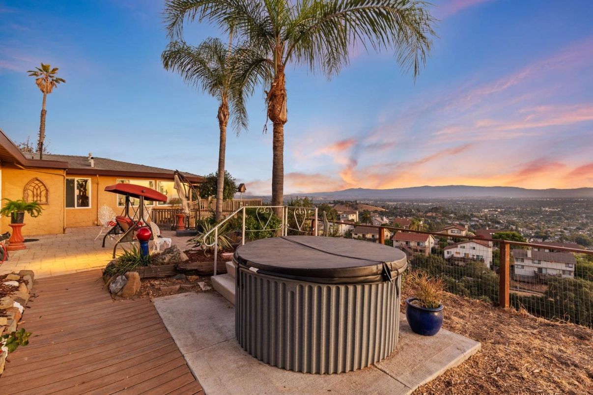 Backyard, Exterior, Hot Tub