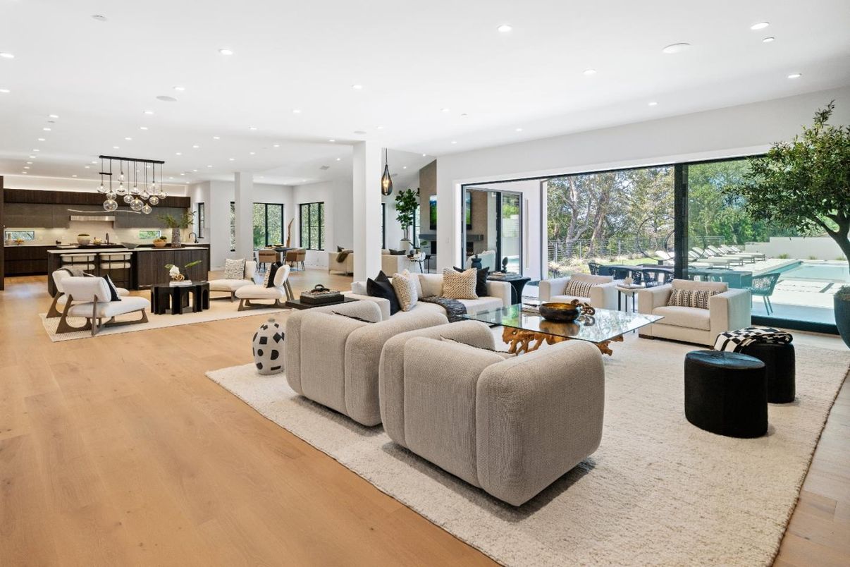 Interior, Kitchen, Living room, Pendant Lights, Recessed Lighting, Wood Texture Flooring