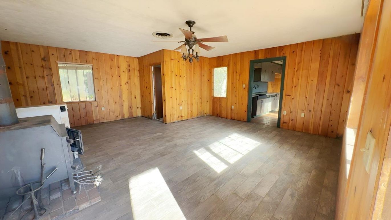 Empty room, Interior, Wood Texture Flooring, Wooden Walls