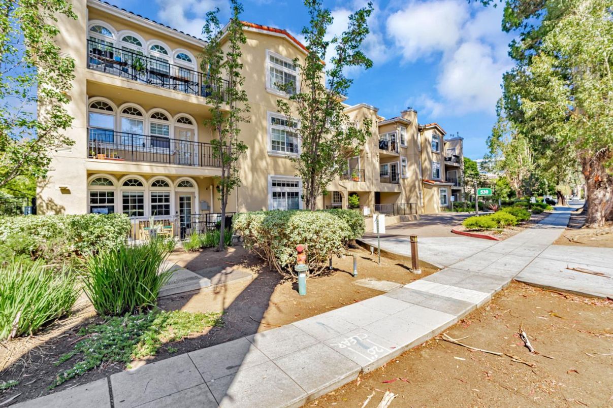 Exterior, Facade, Condo Building
