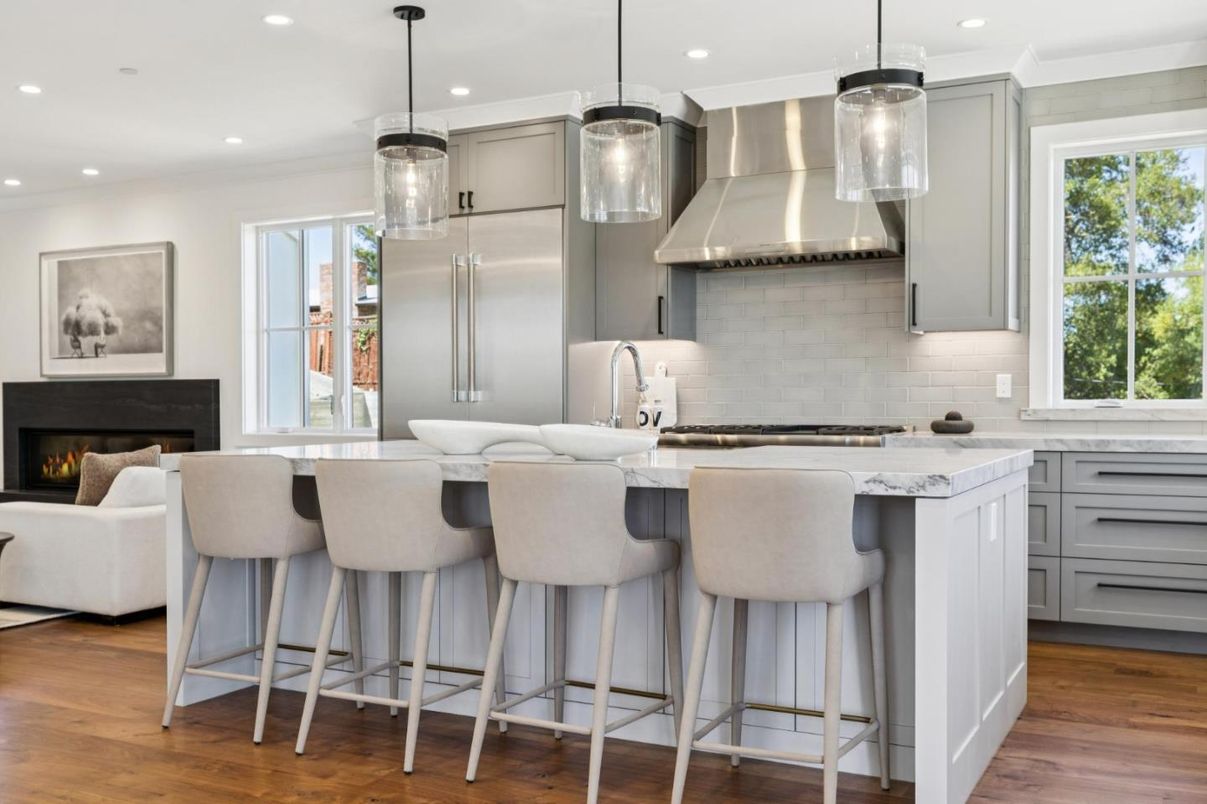 Fireplace, Interior, Kitchen, Pendant Lights, Recessed Lighting, Wood Texture Flooring